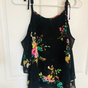 Xhilaration Floral Top